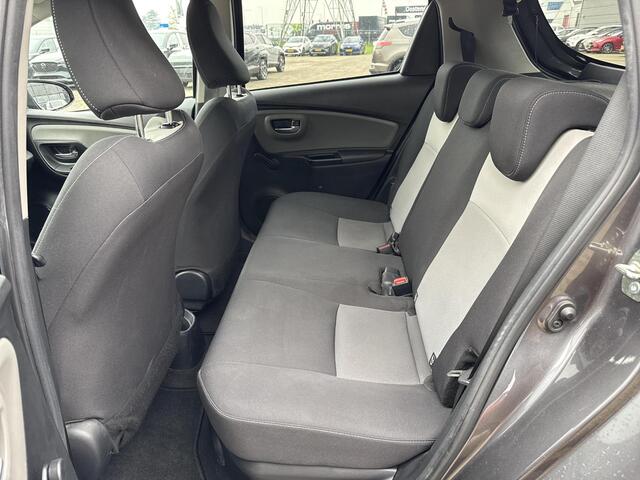 Toyota YARIS 1.5 Hybrid Dynamic **NAVIGATIE/ KEYLESS/ GARANTIE**