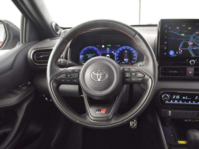 Toyota YARIS 1.5 Hybrid GR Sport | Parkeersensoren V+A | HUD | BLS | All Seas