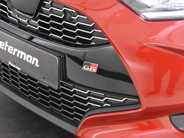 Toyota YARIS 1.5 Hybrid GR Sport | Parkeersensoren V+A | HUD | BLS | All Seas