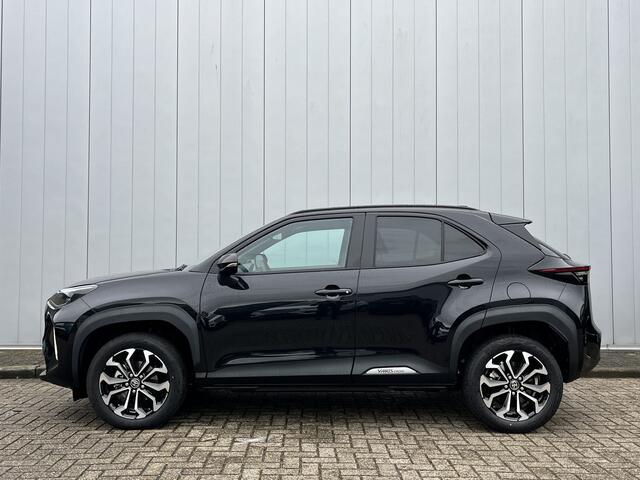 Toyota YARIS Cross 1.5 Hybrid 115 First Edition Limited Parkeersensoren Stoel Stuurverwarming Carplay Navi