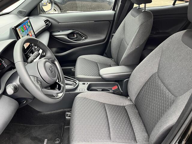 Toyota YARIS Cross 1.5 Hybrid 115 First Edition Limited Parkeersensoren Stoel Stuurverwarming Carplay Navi