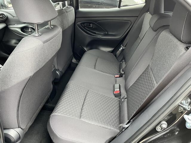Toyota YARIS Cross 1.5 Hybrid 115 First Edition Limited Parkeersensoren Stoel Stuurverwarming Carplay Navi