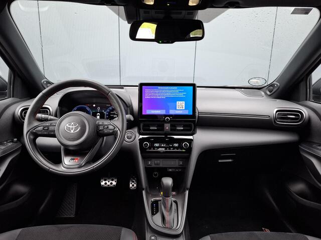Toyota YARIS Cross 1.5 Hybrid 130 GR Sport Plus | elektr. achterklep | Dodehoek detectie | PDC V+A | Head-up display |