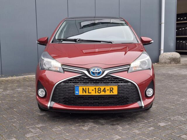 Toyota YARIS 1.5 Hybrid Volcano Edition