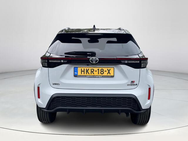 Toyota YARIS Cross 1.5 Hybrid GR Sport | Carplay | Stoel- + stuurverwarming | Elektrische klep | 18 inch LM-velgen |