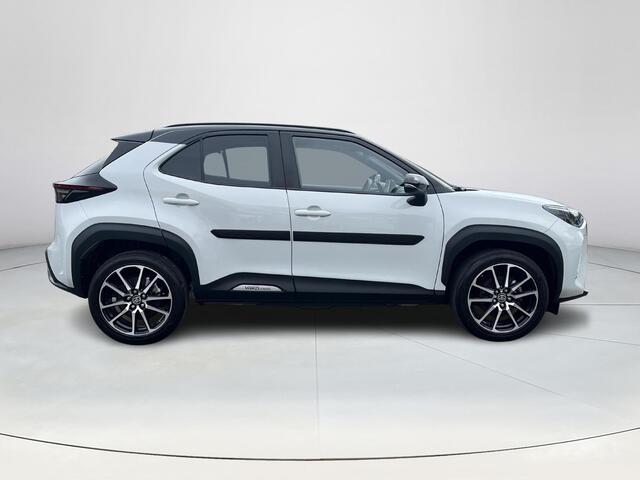 Toyota YARIS Cross 1.5 Hybrid GR Sport | Carplay | Stoel- + stuurverwarming | Elektrische klep | 18 inch LM-velgen |