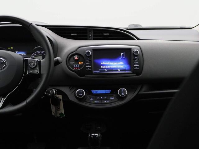 Toyota YARIS 1.5 Hybrid Active | Camera | Climate Control | Lane Assist | Cruise Control | Elektrische Ramen | Elektrische Spiegels | Multifunctioneel Lederen Stuurwiel | Orig. NL