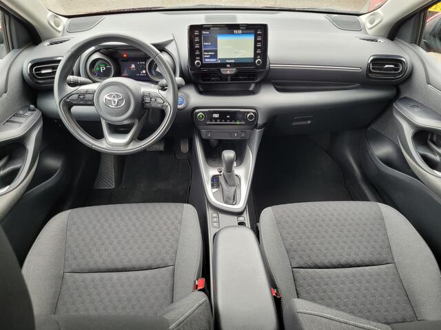 Toyota YARIS 1.5 Hybrid Style Aut. | PDC | Cruise | Privacy glass | Climatecontrol | Camera