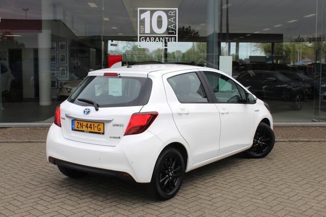 Toyota YARIS 1.5 Hybrid Trend | Sensoren v/a | Keyless Start | Achteruitrijca