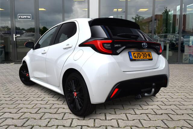 Toyota YARIS 1.5 Hybrid GR Sport | Pano | Camera | Head-Up | JBL |