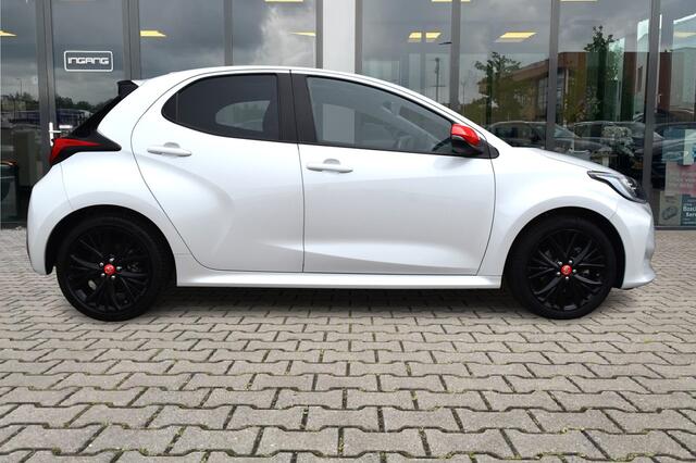 Toyota YARIS 1.5 Hybrid GR Sport | Pano | Camera | Head-Up | JBL |