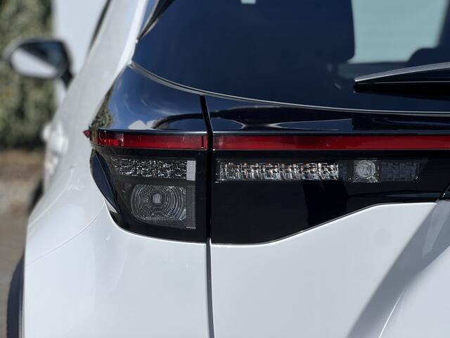 Toyota YARIS Cross 1.5 Hybrid Team D | Navi | ACC | Camera | Carplay | LED