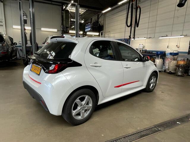Toyota YARIS 1.0 VVT-i Active Nieuwe Foto's Volgen!