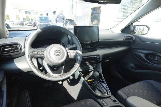 Toyota YARIS HYBRID COMFORT + ( NIEUWE AUTO )