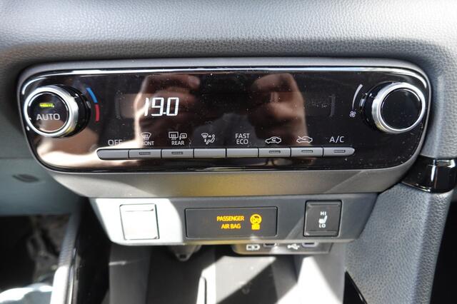 Toyota YARIS HYBRID COMFORT ( NIEUWE AUTO )