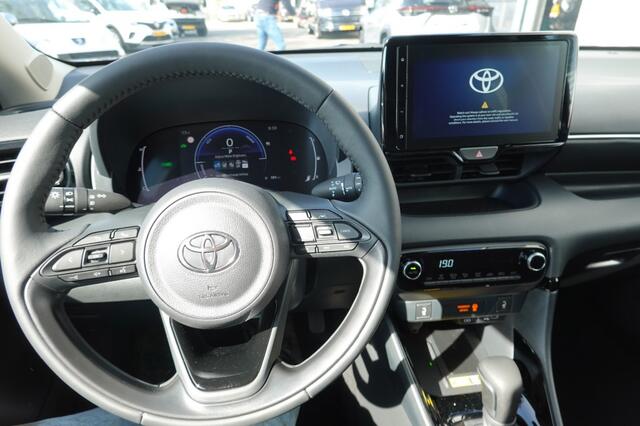 Toyota YARIS HYBRID COMFORT ( NIEUWE AUTO )