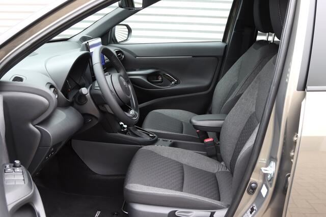 Toyota YARIS Cross 1.5 Hybrid 130 Team-Player NIEUW Safety+ Winter-pakket