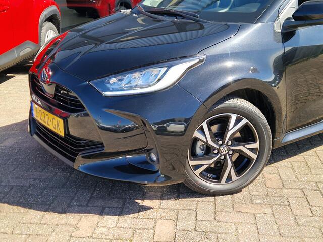 Toyota YARIS 1.5 Hybrid 115 First Edition