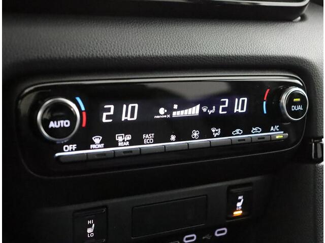 Toyota YARIS 1.5 Hybrid 130 Executive | Stoel-&stuurverwarming | Afneembare trekhaak | Digital dashboard |