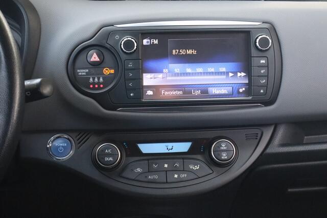 Toyota YARIS 1.5 Hybrid | Geen import | Navigatie | Cruise
