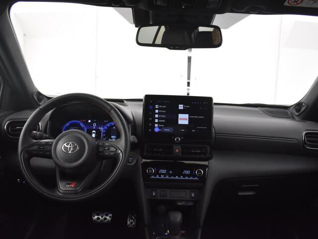 Toyota YARIS 1.5 Hybrid 130 GR Sport | JBL | BLS | Parkeersensoren V+A
