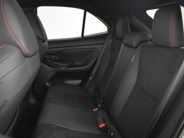 Toyota YARIS 1.5 Hybrid 130 GR Sport | JBL | BLS | Parkeersensoren V+A