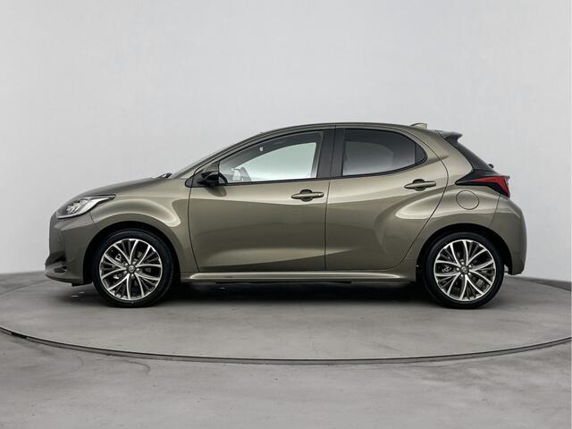 Toyota YARIS 1.5 Hybrid 130 Executive | DEMO & DIRECT LEVERBAAR | Stoelverwarming | Navigatie | Demo