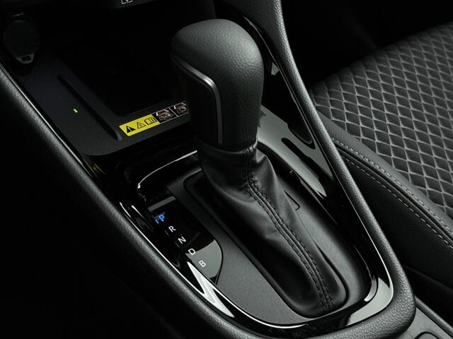 Toyota YARIS 1.5 Hybrid 130 Executive | DEMO & DIRECT LEVERBAAR | Stoelverwarming | Navigatie | Demo