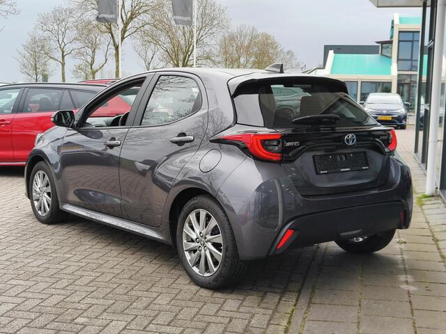 Toyota YARIS 1.5 Hybrid 115 Active Plus | Stoel & stuurverwarming | Clima | Cruise | DAB | Camera