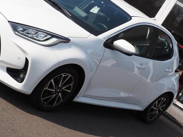 Toyota YARIS 1.5 Hybrid Comfort Team D