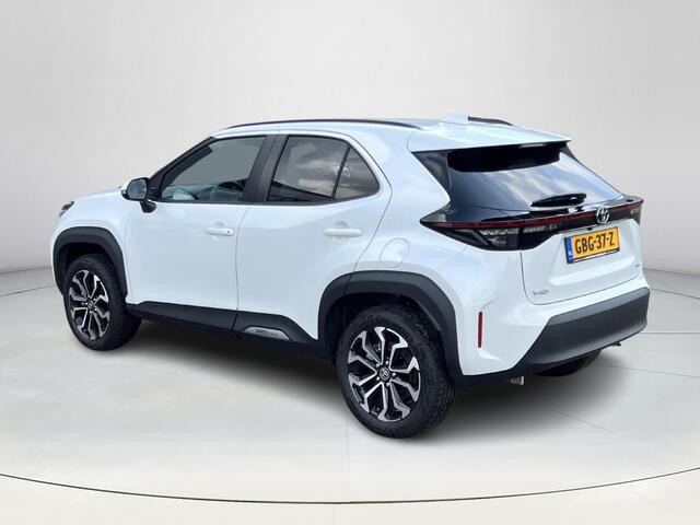 Toyota YARIS Cross 1.5 Hybrid 115 First Edition ** LEDER/ STOELVERWARMING/ NAVIGATIE/ CRUISE CONTROL/ 36 MAANDEN GARANTIE**