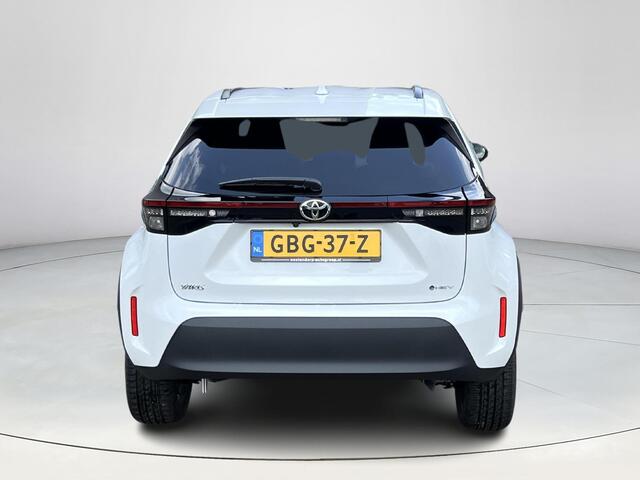 Toyota YARIS Cross 1.5 Hybrid 115 First Edition ** LEDER/ STOELVERWARMING/ NAVIGATIE/ CRUISE CONTROL/ 36 MAANDEN GARANTIE**