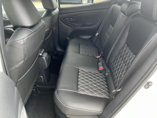 Toyota YARIS Cross 1.5 Hybrid 115 First Edition ** LEDER/ STOELVERWARMING/ NAVIGATIE/ CRUISE CONTROL/ 36 MAANDEN GARANTIE**