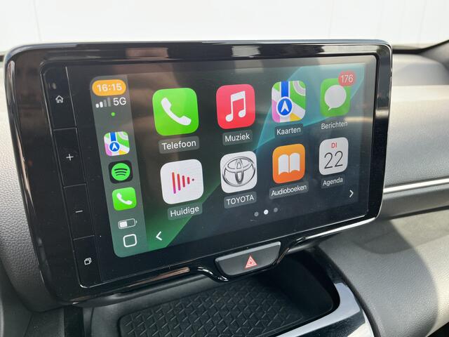Toyota YARIS Cross 1.5 Hybrid Dynamic Limited Stoel Verwarming Parkeersensoren Voor en Achter Carplay keyless