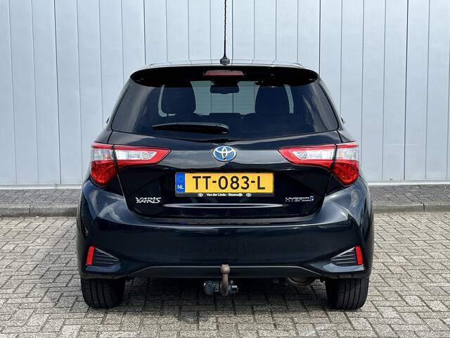 Toyota YARIS 1.5 Hybrid Premium Pano Dak Navi Camera Dealer onderhouden Trekhaak
