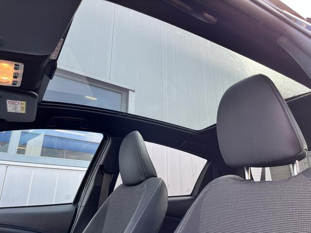 Toyota YARIS 1.5 Hybrid Premium Pano Dak Navi Camera Dealer onderhouden Trekhaak