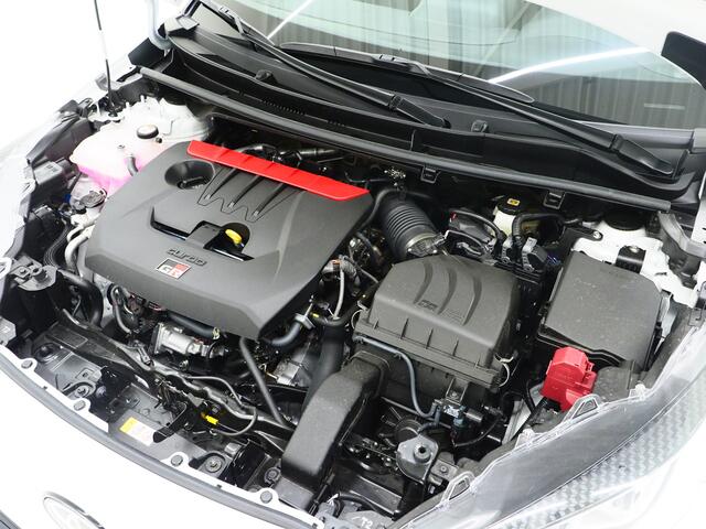 Toyota YARIS 1.6 GR Performance | Milltek Uitlaat | Adaptive Cruise | Keyless | Camera | Carplay
