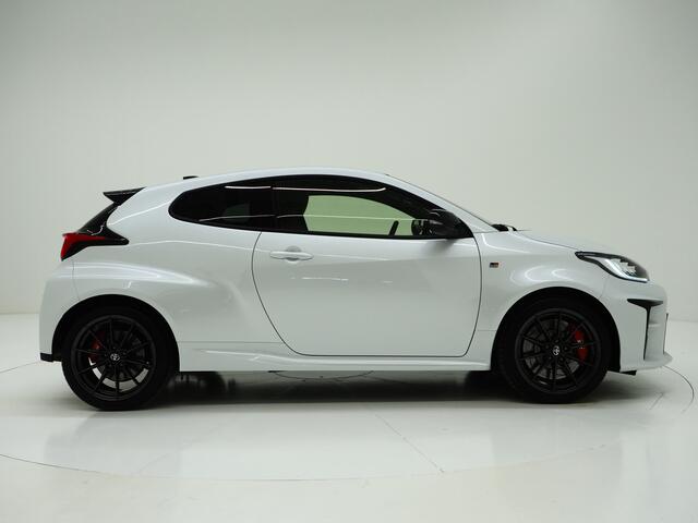 Toyota YARIS 1.6 GR Performance | Milltek Uitlaat | Adaptive Cruise | Keyless | Camera | Carplay