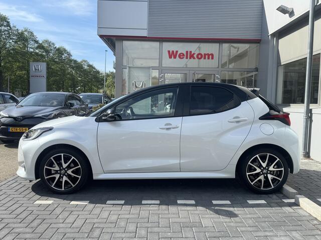 Toyota YARIS 1.5 Hybrid Executive Bi-Tone Head-up display, JBL, Dodehoekdetectie, PDC V + A , All-in Rijklaarprijs