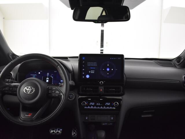 Toyota YARIS 1.5 Hybrid 130PK GR Sport | Stuur en Stoelverwarming | PDC V+A+