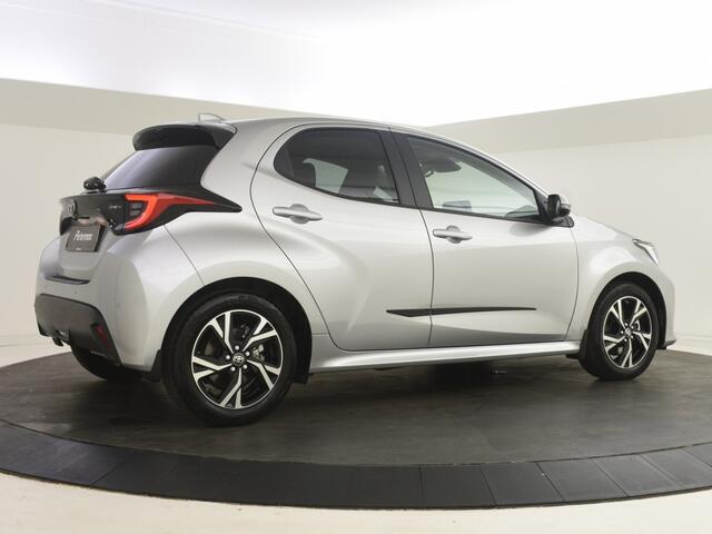 Toyota YARIS 1.5 Hybrid 115 Style | BSM | PDC V+A | Stuur en Stoelverwarming