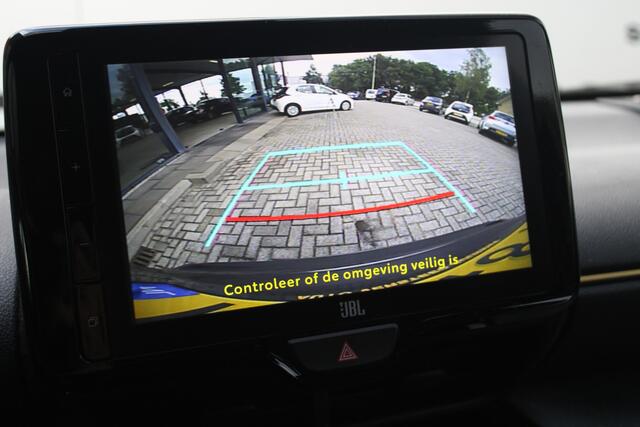 Toyota YARIS Cross 1.5 Hybrid Adventure Trekhaak, JBL Audio, Head-up Display, Elektrische Achterklep, Stuur- en Stoelverwarming