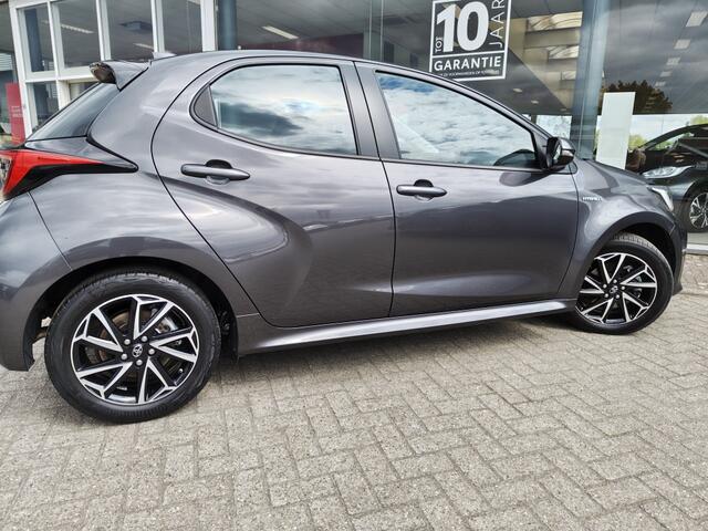 Toyota YARIS 1.5 Hybrid Dynamic | Keyless Entry & Start | Android Auto, Apple