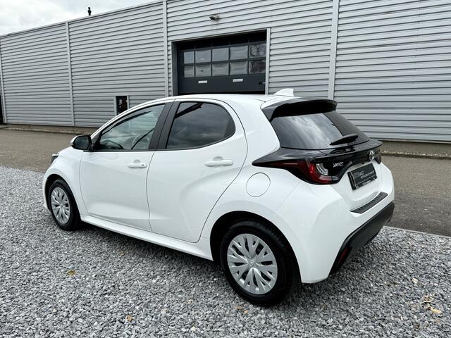Toyota YARIS 1.5 Hybrid Active Navi|Camera|Carplay|Cruis|Stoelverw Wit