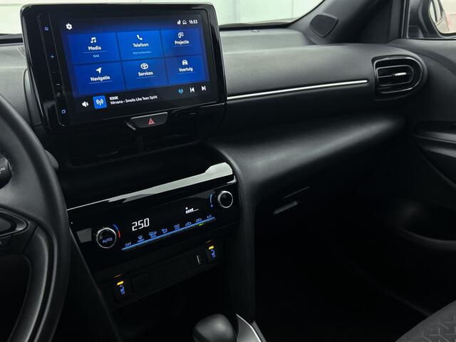 Toyota YARIS Cross 1.5 Hybrid Dynamic | Stoelverwarming | Navigatie | Parkeersensoren voor en achter | Camera | Adaptive Cruise |