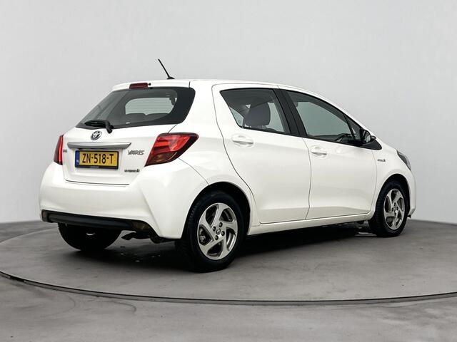 Toyota YARIS 1.5 Hybrid Lease Limited | Airco | LM Velgen | Achteruitrij Camera |