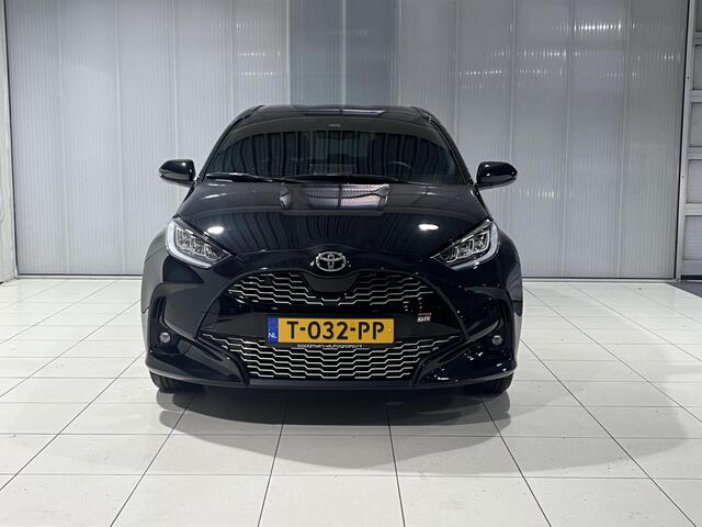 Toyota YARIS 1.5 Hybrid GR Sport | Apple carplay / Android Auto | Sportstoelen |
