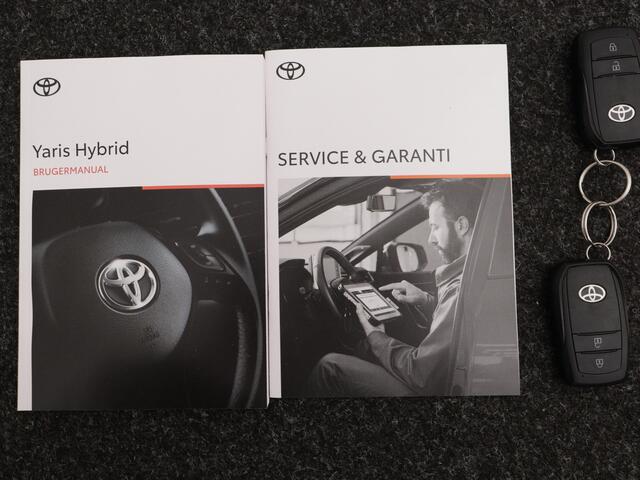 Toyota YARIS 1.5 Hybrid Business Plus Limited