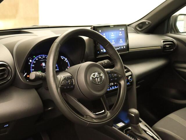 Toyota YARIS Cross 1.5 Hybrid Adventure - ORIGINEEL NEDERLANDSE AUTO - PANORAMADAK - ELEKTRISCHE ACHTERKLEP - NAVIGATIE FULL MAP - ACHTERUITRIJCAMERA - STUURVERWARING - CLIMATE CONTROL - PREMIUM SOUND SYSTEM (JBL) - KUNSTLEDEREN BEKLEDING - DODEHOEKDETECTIE - KEYLESS 