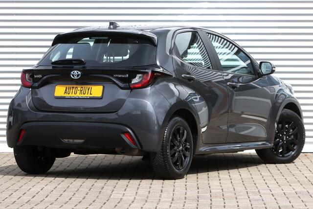 Toyota YARIS 1.5 Hybrid Active Navi / Camera / Carplay